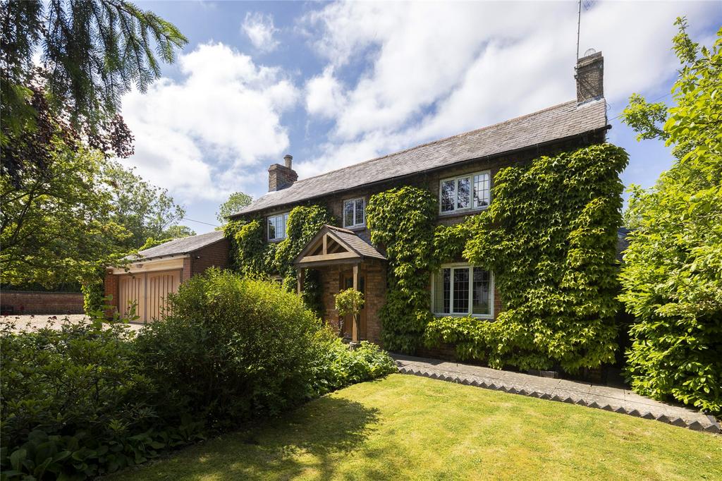 Swingbridge Farm,Swingbridge Street, Foxton 5 bed detached house for