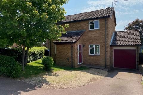 11 Whaddon Close, Northampton, NN4 9XS