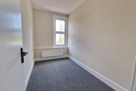 2 bedroom flat to rent, Lower Clapton Road, London E5