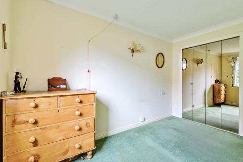 1 bedroom property to rent, Redwood Manor, Tanners Lane