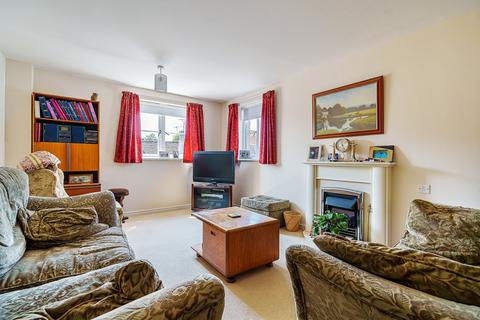 2 bedroom flat for sale - George Street, Warminster, BA12