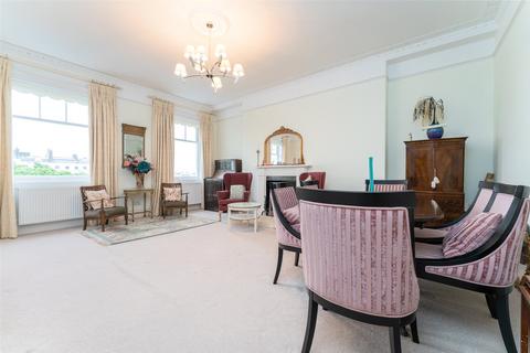 2 bedroom flat to rent, Sussex Square, Brighton, BN2