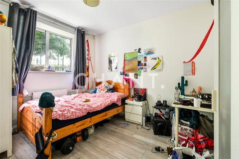 3 bedroom property to rent, Brecknock Road, London, N19