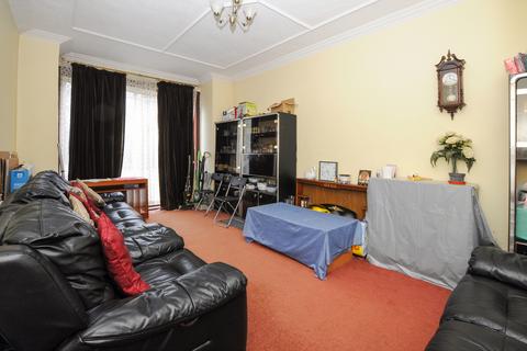 26 Royston Road, London, SE20 7QN