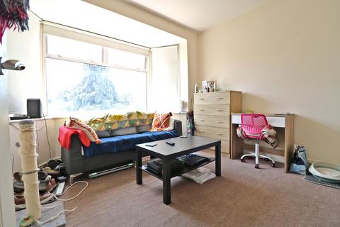 2 bedroom flat to rent, Western Avenue,  London, W3
