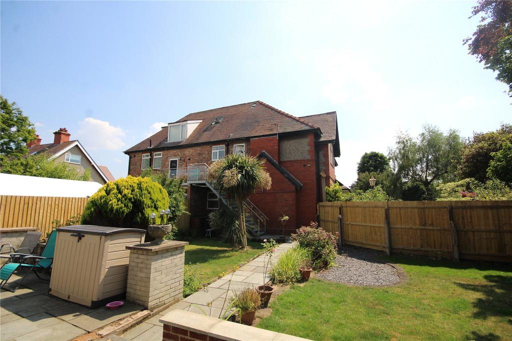 Meols Drive, Hoylake, Wirral, CH47 2 bed apartment £460,000