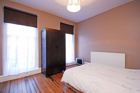 4 bedroom flat for sale, Sherwood Court, Marylebone, London, W1H
