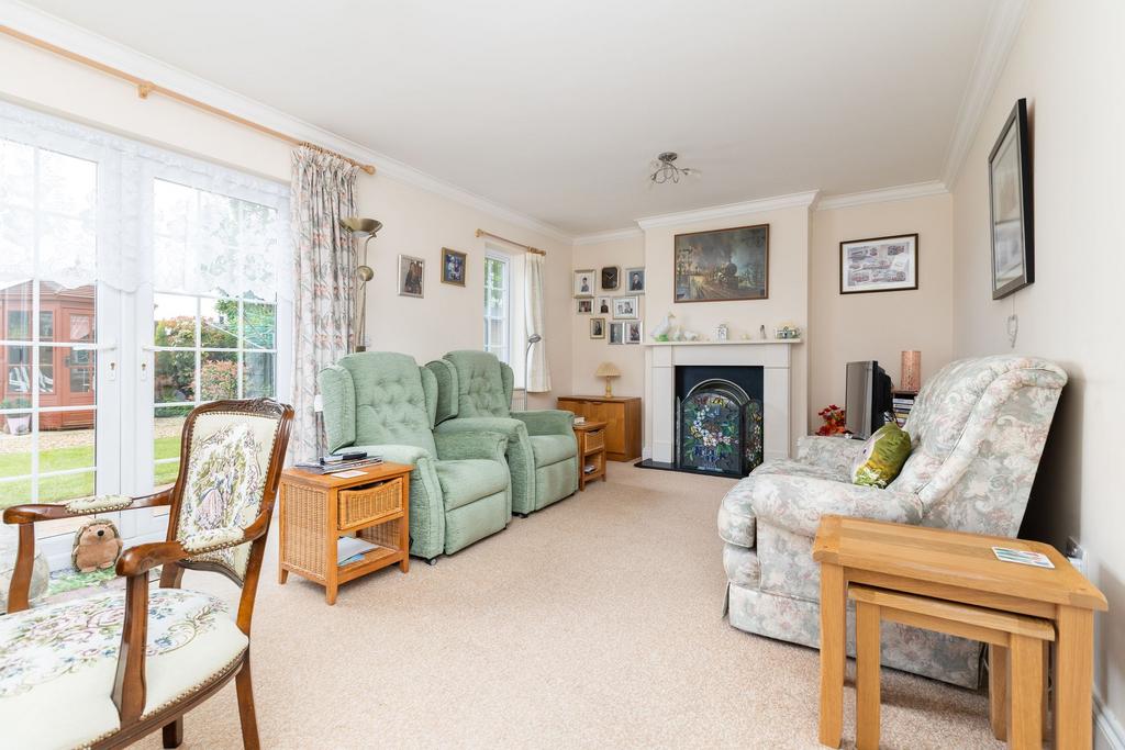 Langford, Biggleswade SG18 5 bed detached house for sale £525,000