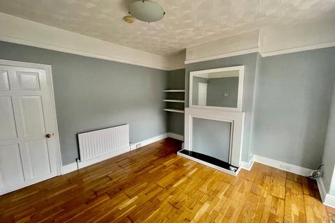 2 bedroom terraced house to rent, Springfield Mount, Horsforth, Leeds, West Yorkshire, LS18