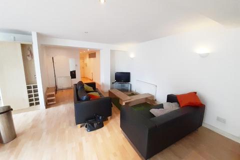 3 bedroom apartment to rent, Barker Gate, Nottingham, NG1 1JU