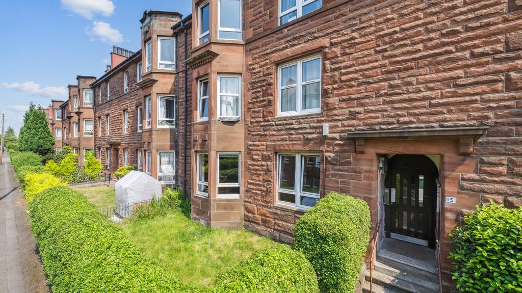 Ardbeg Street, Flat 0/1, Govanhill, Glasgow, G42 7JR 2 bed flat for