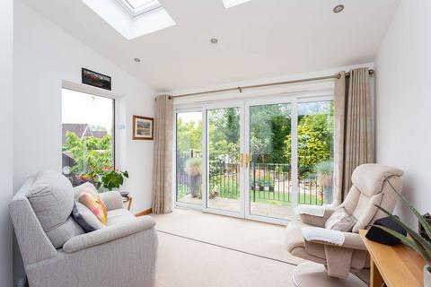 66 Bickram Crescent, Comrie, Dunfermline, KY12 9XL