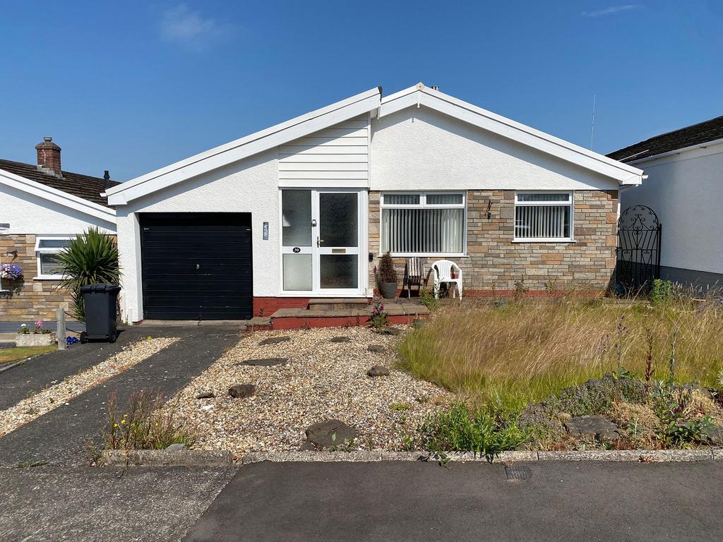 Daphne Road, Bryncoch, Neath, Neath Port Talbot. 3 bed detached