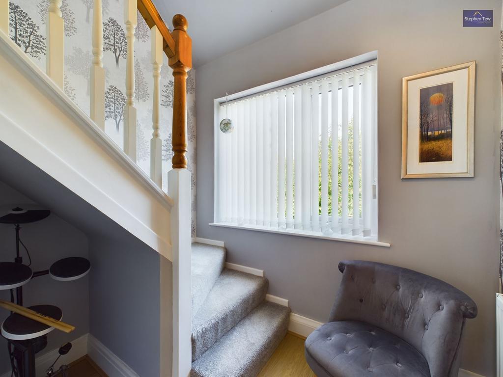 Mezzanine Bedroom 1