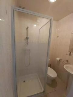 Studio to rent, Elm Park Gardens, NW4
