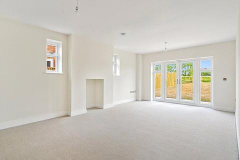 4 bedroom detached house for sale, Field View, Oakfields, Leckhampstead Road, Akeley, Buckingham, MK18
