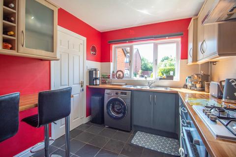 3 bedroom semi-detached house for sale - Hoole Gardens, Hoole, Chester