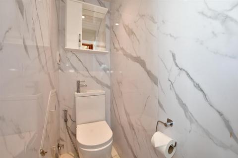 1 Ronelean Road, Surbiton, KT6 7LJ