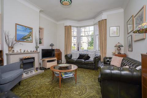 44 Calside, Paisley, PA2 6DE
