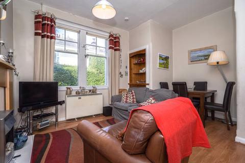 44 Calside, Paisley, PA2 6DE