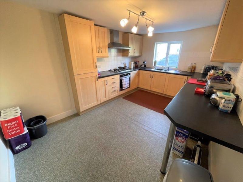 2 Parade Square, Lostwithiel, Cornwall, PL22 Property for sale £425,000