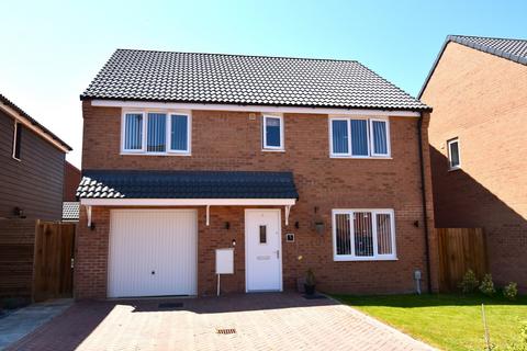 5 bedroom detached house for sale, Johnsons Way, Leiston