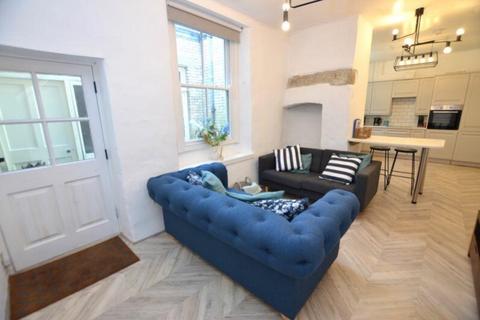 2 bedroom terraced house for sale - Queen Street, Lostwithiel, Cornwall, PL22