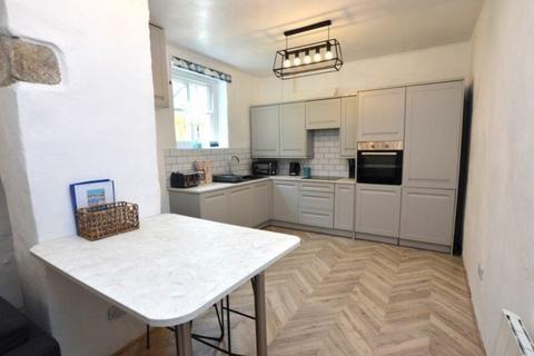 2a Queen Street, Lostwithiel, PL22 0AB