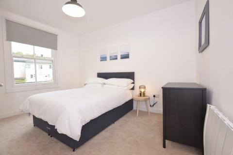 2a Queen Street, Lostwithiel, PL22 0AB