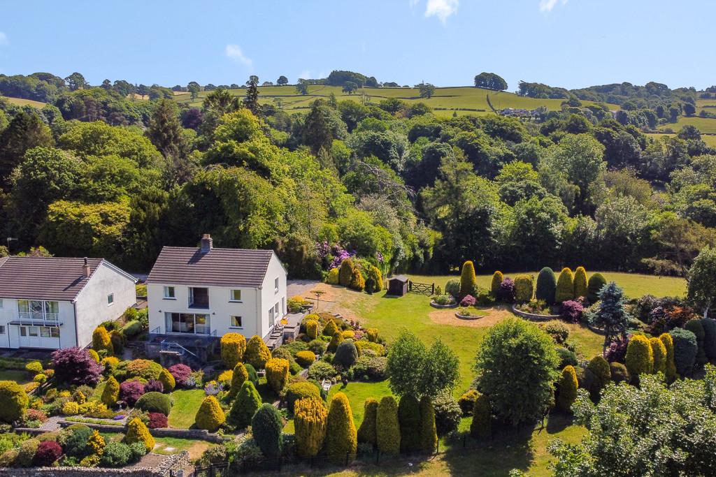 The Conifers, Parkside Road, Kendal, Cumbria LA9 7LG 4 bed detached