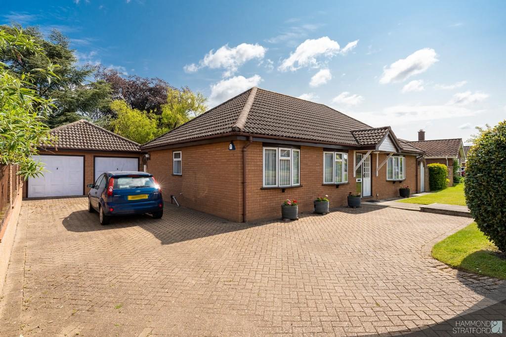 Brettingham Avenue, Cringleford 3 bed detached bungalow £475,000