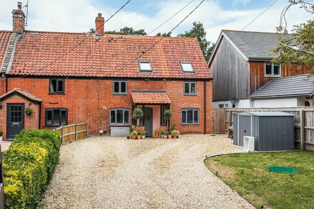 Postwick 3 bed semidetached house for sale £550,000