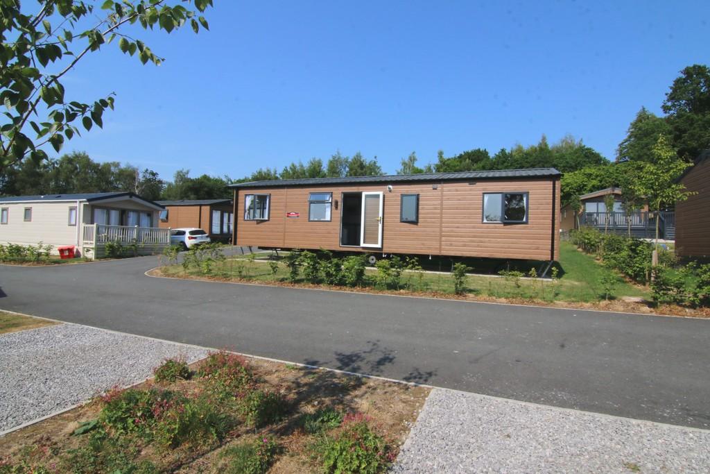 Kelsall, Tarporley, CW6 2 bed mobile home for sale £80,000