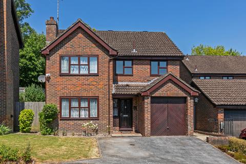 6 Roydon Close, Winchester, SO22 4PY