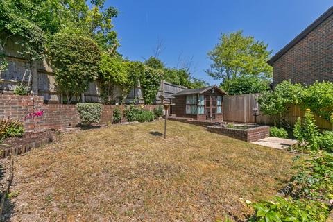 6 Roydon Close, Winchester, SO22 4PY