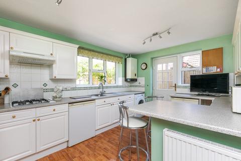 6 Roydon Close, Winchester, SO22 4PY