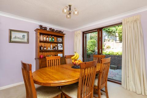 6 Roydon Close, Winchester, SO22 4PY
