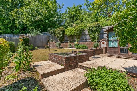 6 Roydon Close, Winchester, SO22 4PY