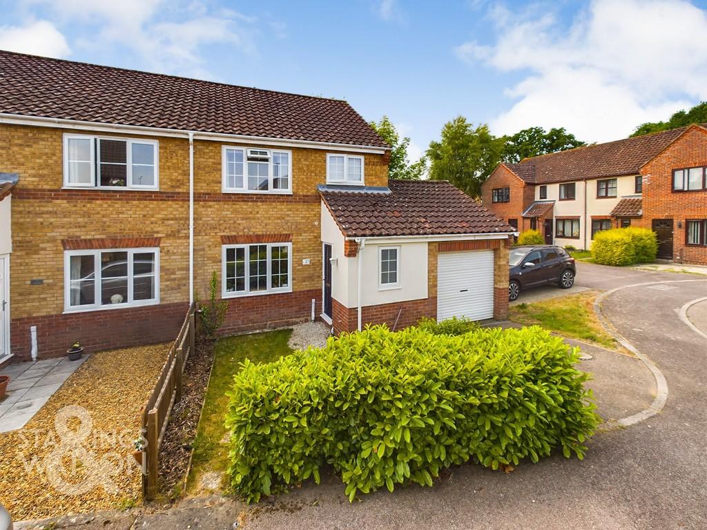 Vulcan Close, Hethersett, Norwich 3 bed semidetached house for sale