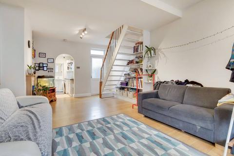 91 Brookscroft Road, London, E17 4JP