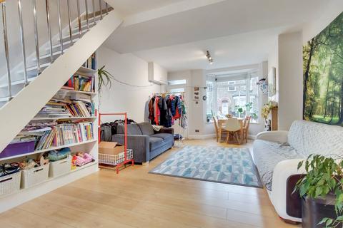 91 Brookscroft Road, London, E17 4JP