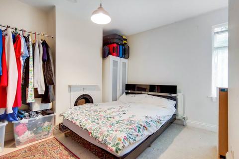 91 Brookscroft Road, London, E17 4JP