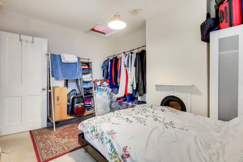 91 Brookscroft Road, London, E17 4JP