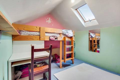 91 Brookscroft Road, London, E17 4JP