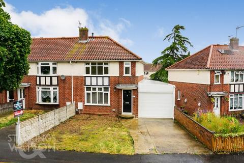 3 bedroom semi-detached house to rent, Beeching Road, Norwich