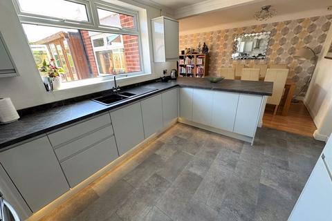 20 Beechcroft Drive, Whitby, Ellesmere Port, CH65 6PE