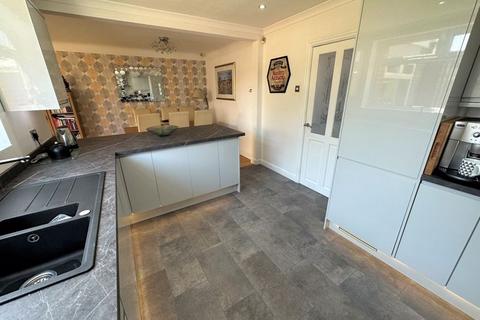 20 Beechcroft Drive, Whitby, Ellesmere Port, CH65 6PE