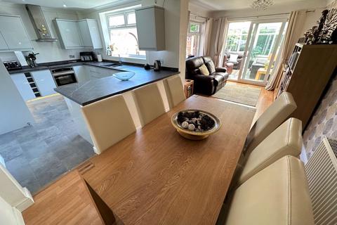 20 Beechcroft Drive, Whitby, Ellesmere Port, CH65 6PE