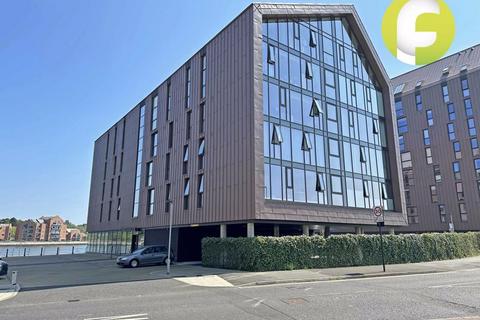 1 bedroom apartment for sale - Smith's Dock, North Shields