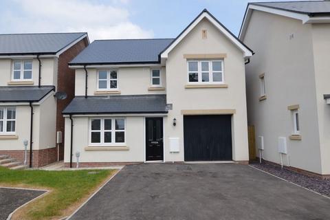 4 bedroom detached house to rent, Bretherton Way, Abergavenny